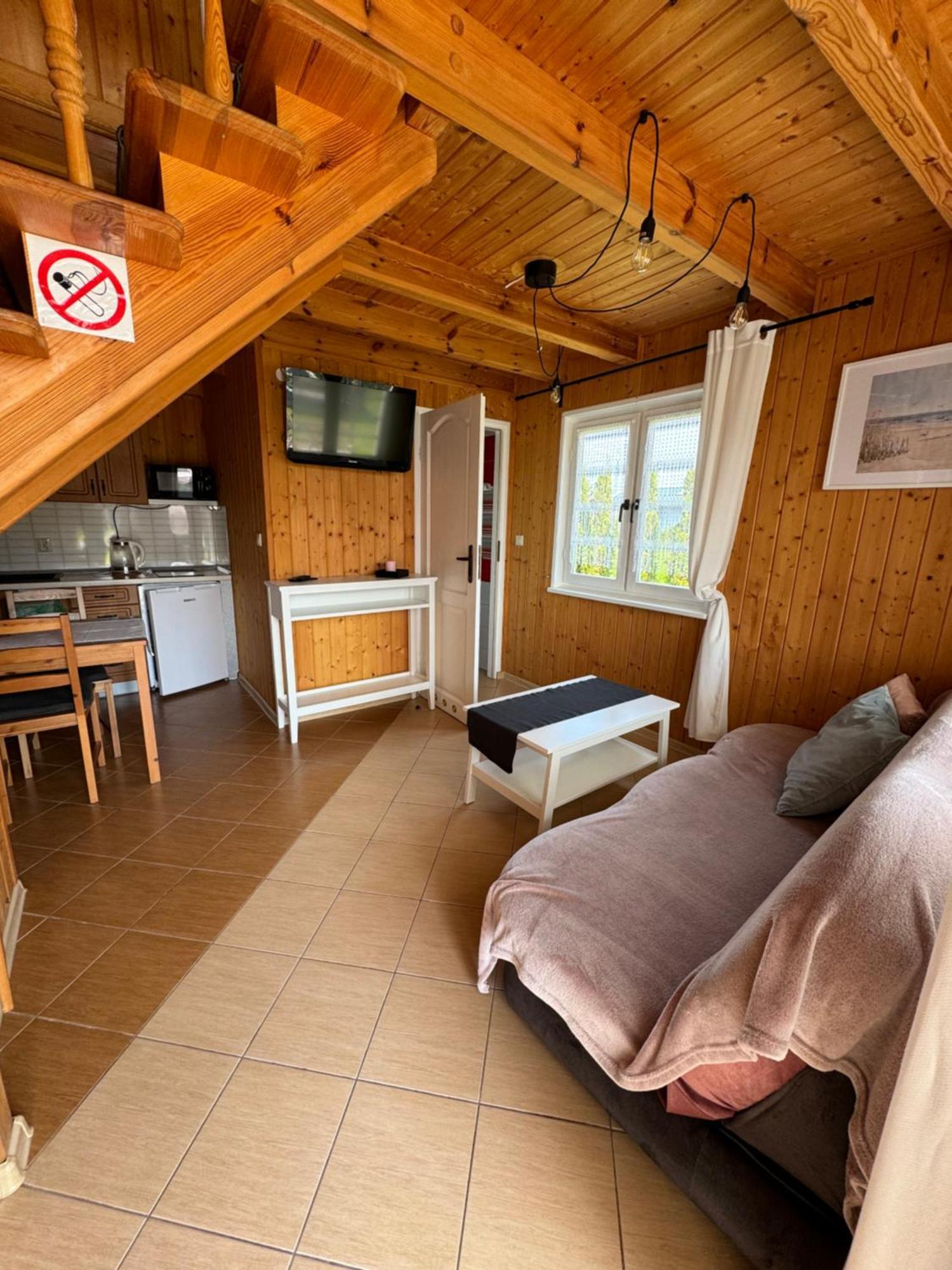 Domki Wczasowe Oskar Chlopy Exterior photo