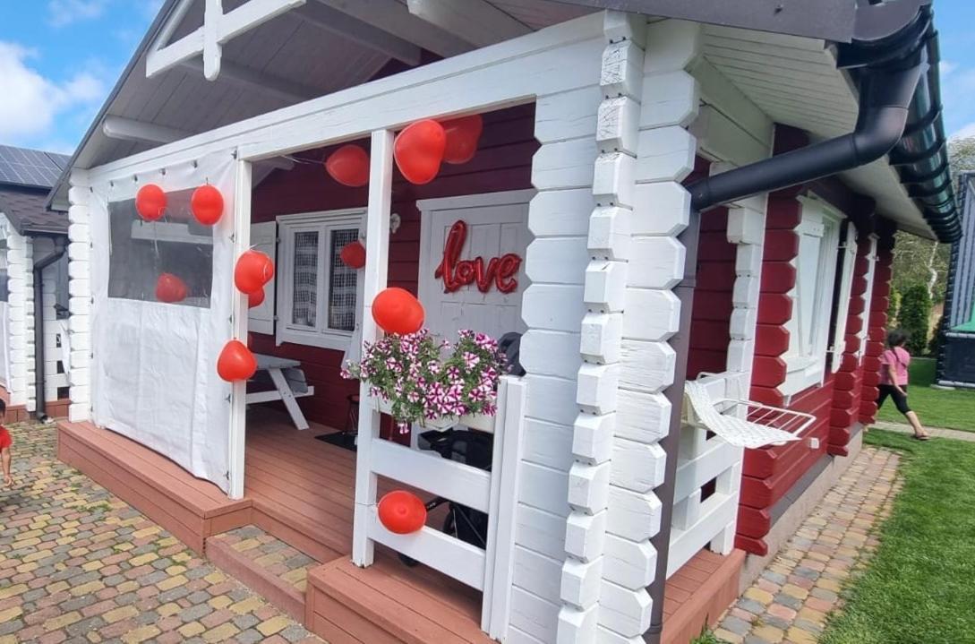 Domki Wczasowe Oskar Chlopy Exterior photo